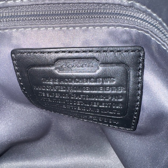 Coach basket weave leather bucket shoulder bag. Black and silver - Picture 6 of 8